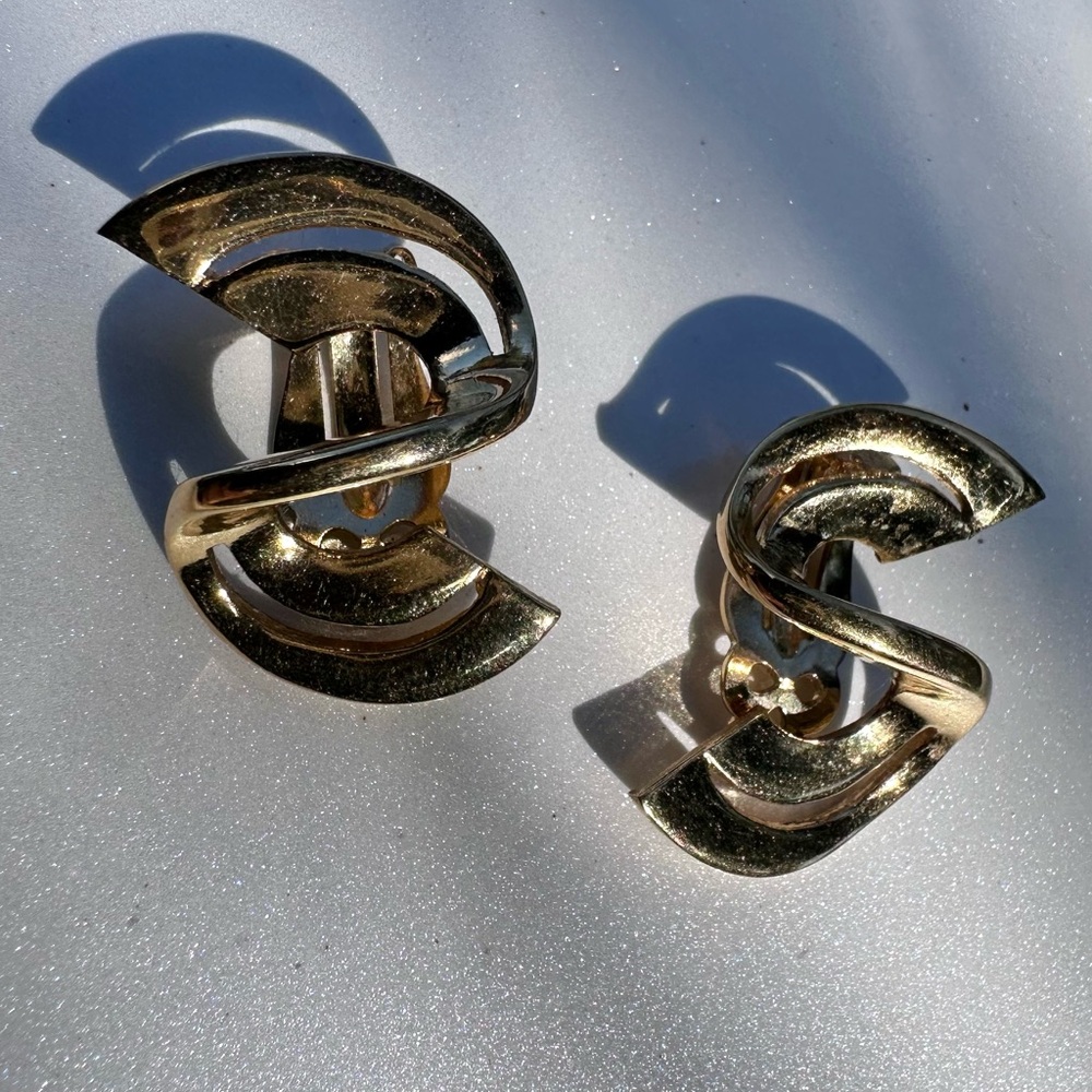 Givenchy Vintage Sculptural Gold-Tone Clip-On Earrings